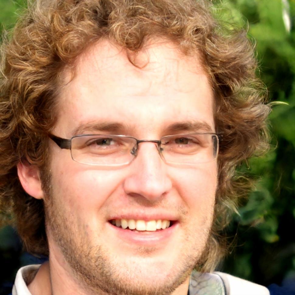 Thomas Dubois, Expert en Budgétisation chez qelominarova